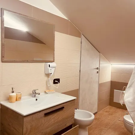 La Bellavista Castello Bed and Breakfast 3*
